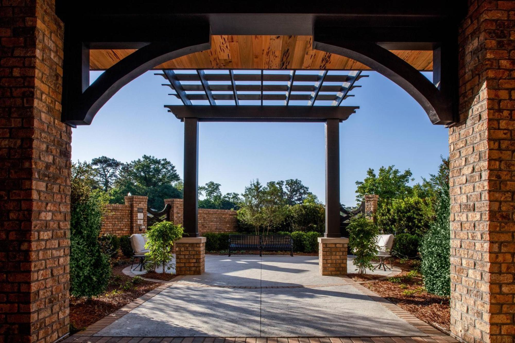 Courtyard By Marriott Thomasville Downtown Exterior photo