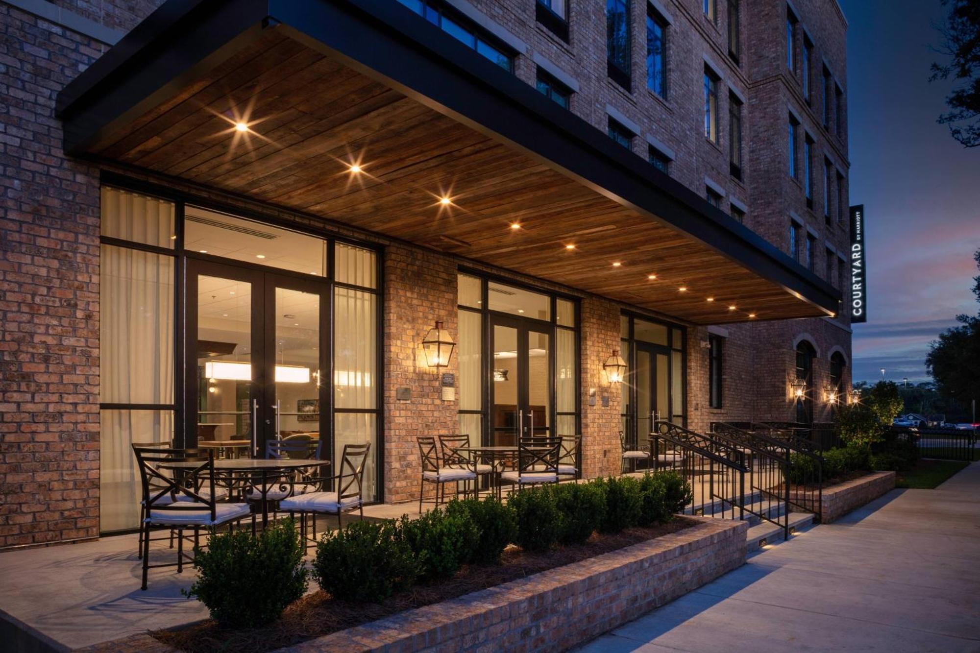 Courtyard By Marriott Thomasville Downtown Exterior photo